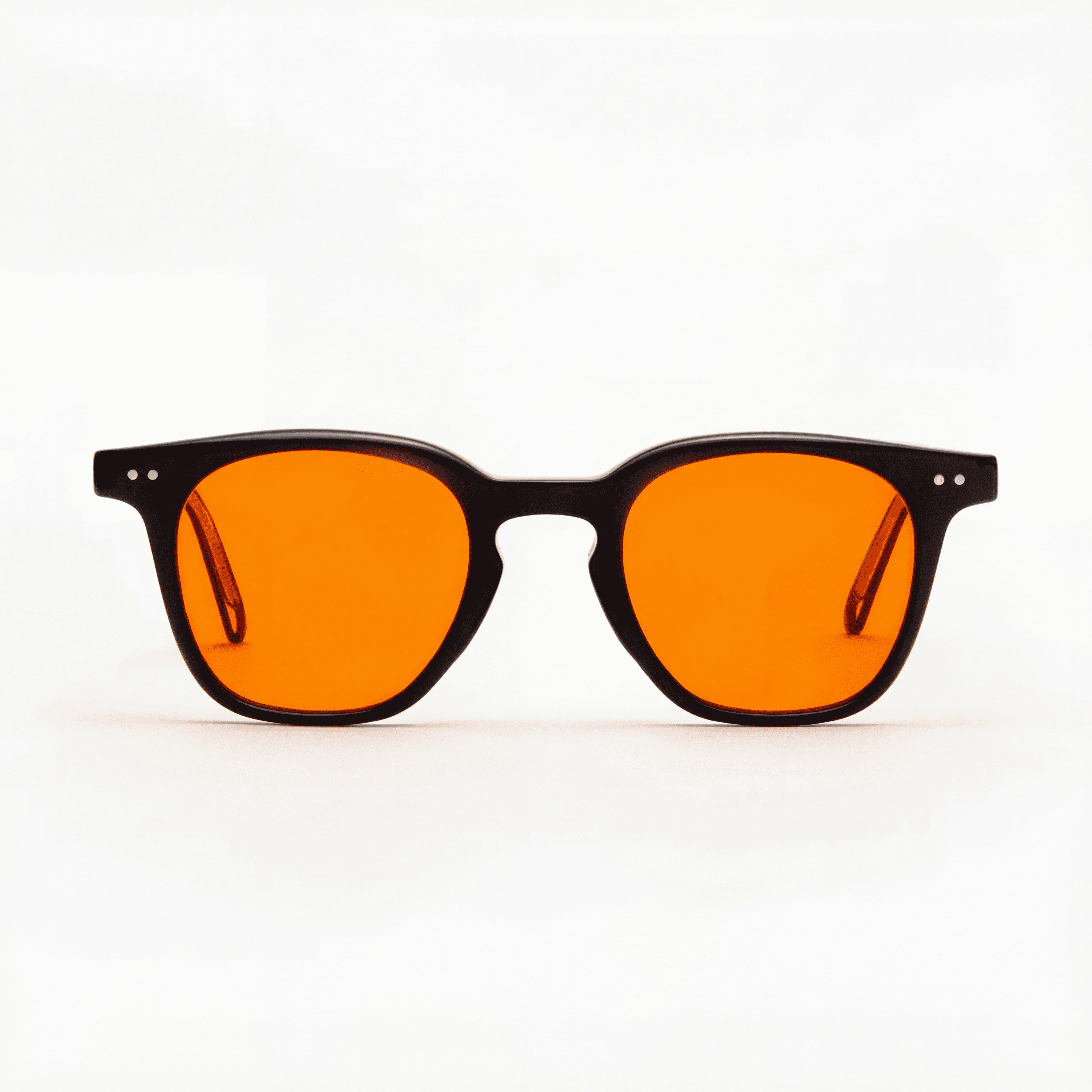 Newton – Focus Glasses · Daytime Protection